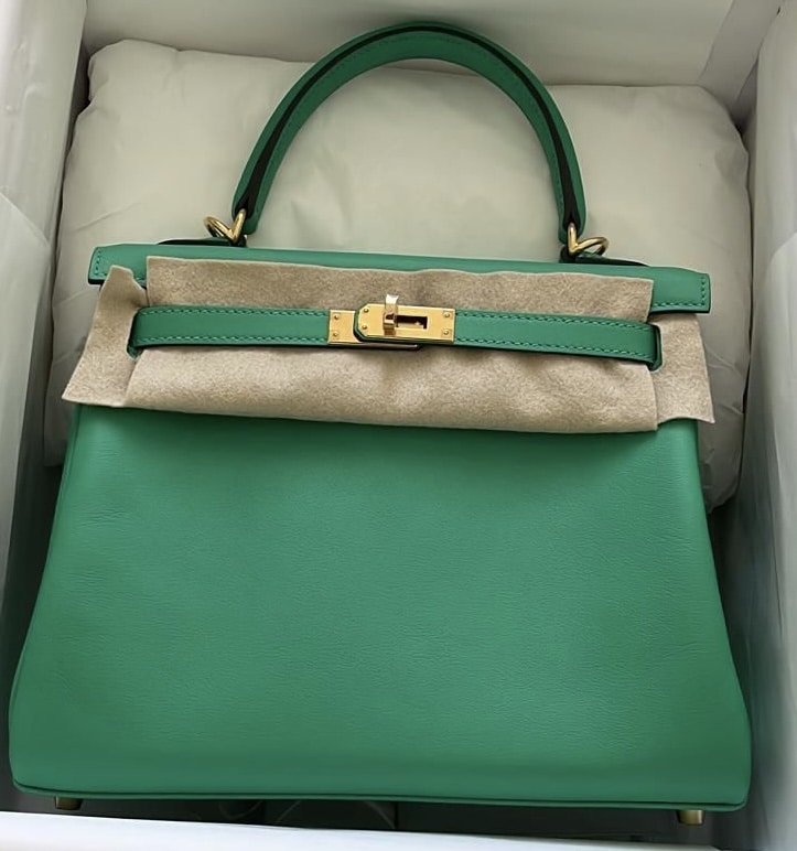 Hermès Kelly Bag 25 Menthe Swift Gold Hardware