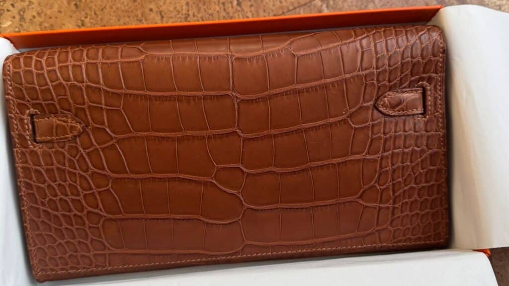 Hermès Kelly To Go Gold Alligator Matte Gold Hardware